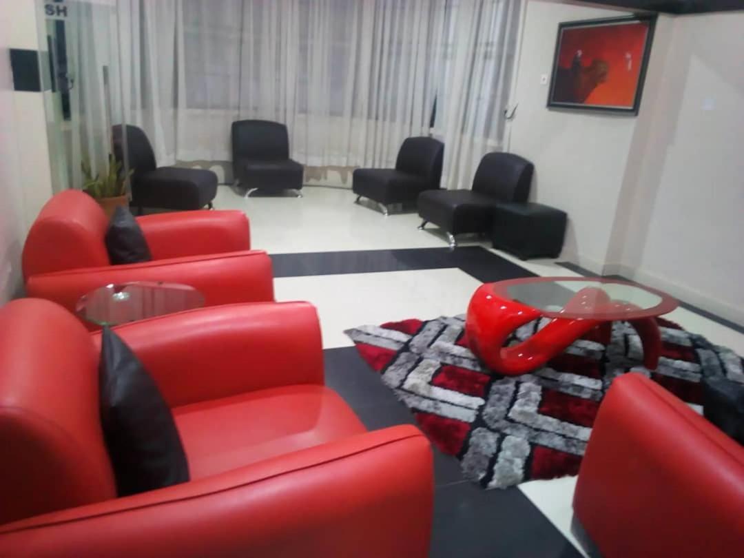 Primal Aparthotel Ikoyi Лагос Екстериор снимка