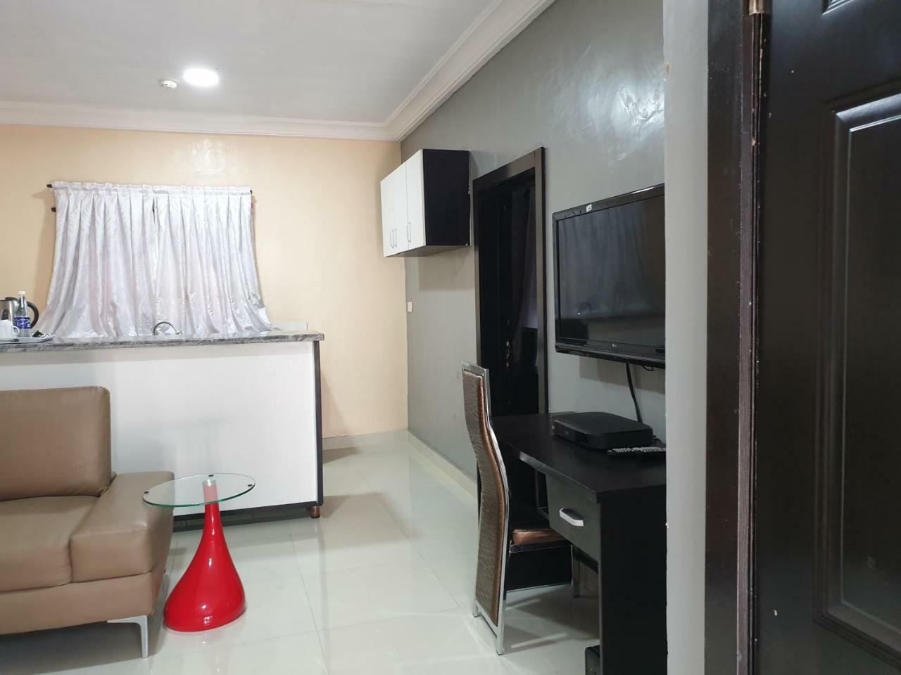 Primal Aparthotel Ikoyi Лагос Екстериор снимка