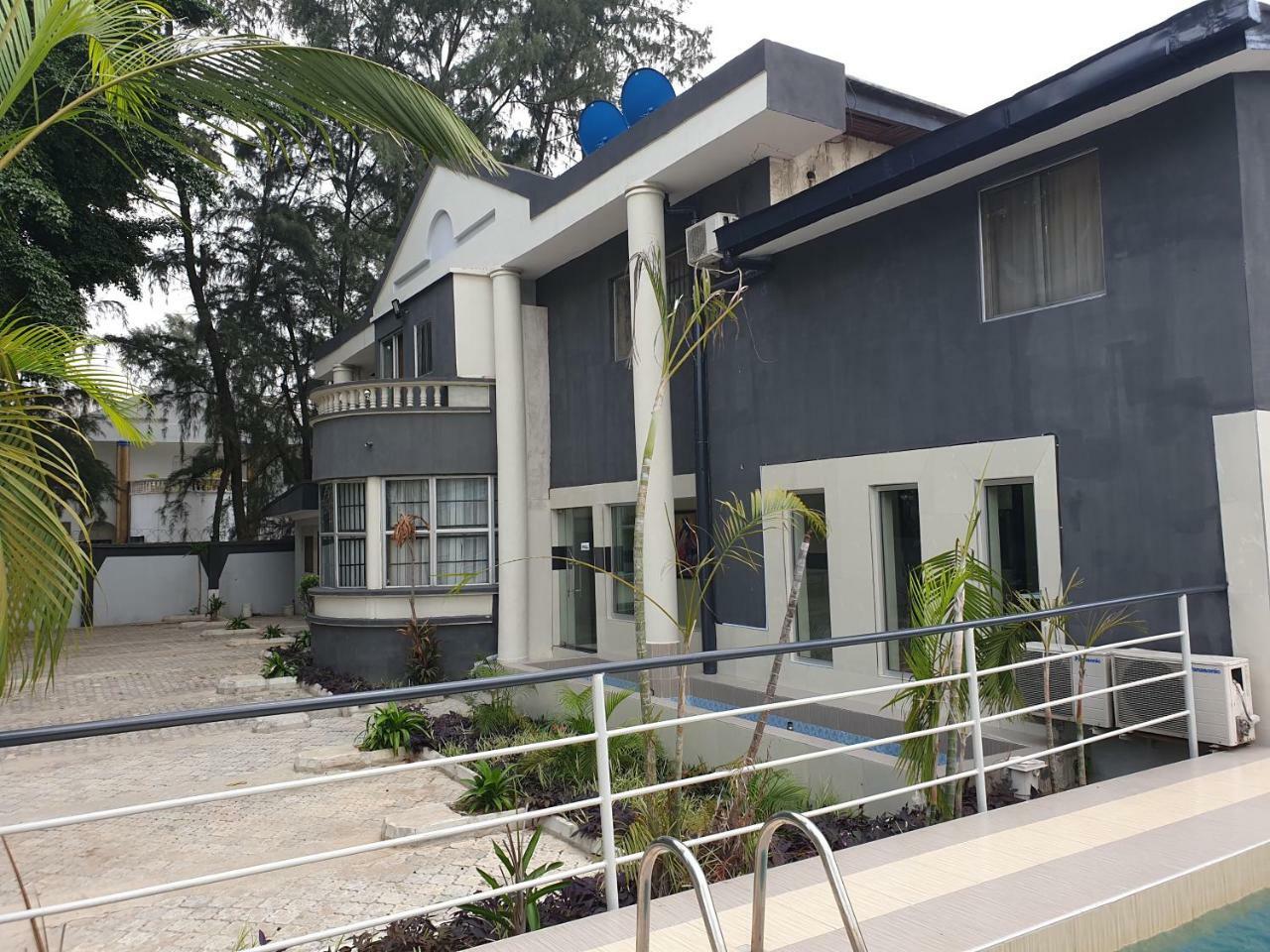 Primal Aparthotel Ikoyi Лагос Екстериор снимка