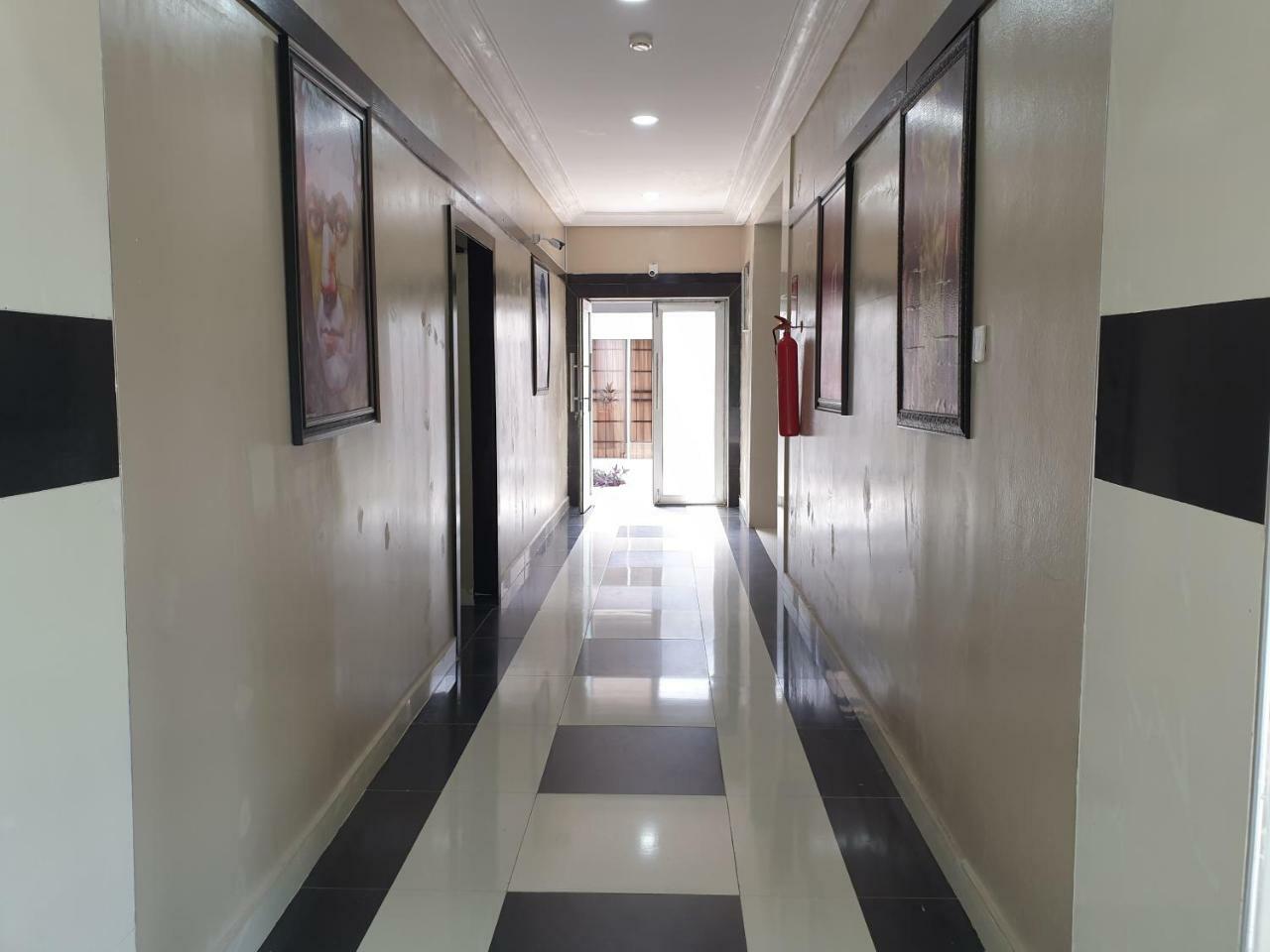 Primal Aparthotel Ikoyi Лагос Екстериор снимка